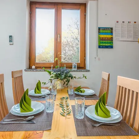 2 Bedroom In Apartment *