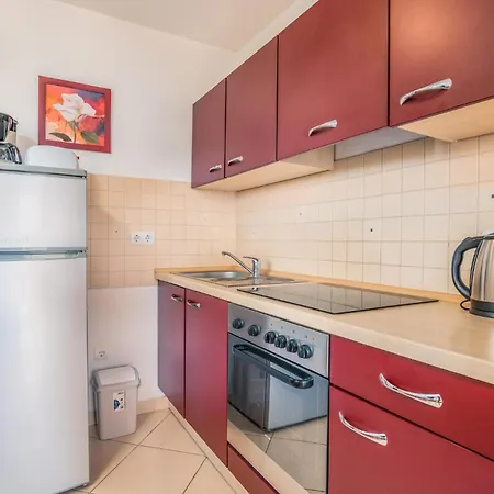 Apartment 2 Bedroom In
